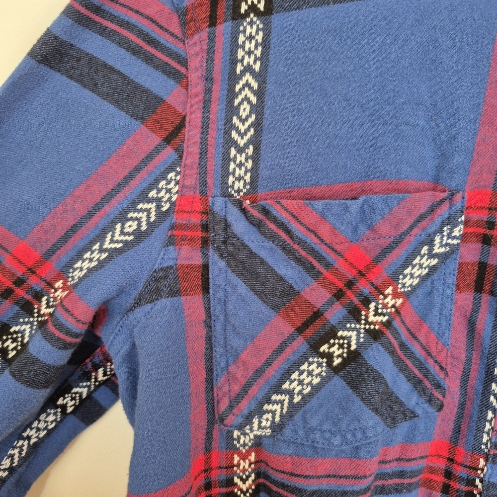BDG Blue and Pink Plaid Button-Down Shirt - Picture 4 of 8